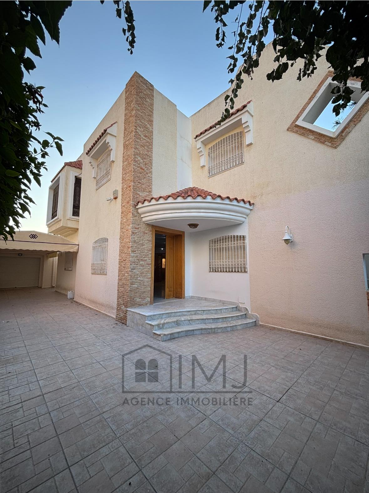 🏡 للبيع – فيلا ستايل أمريكان 🏡